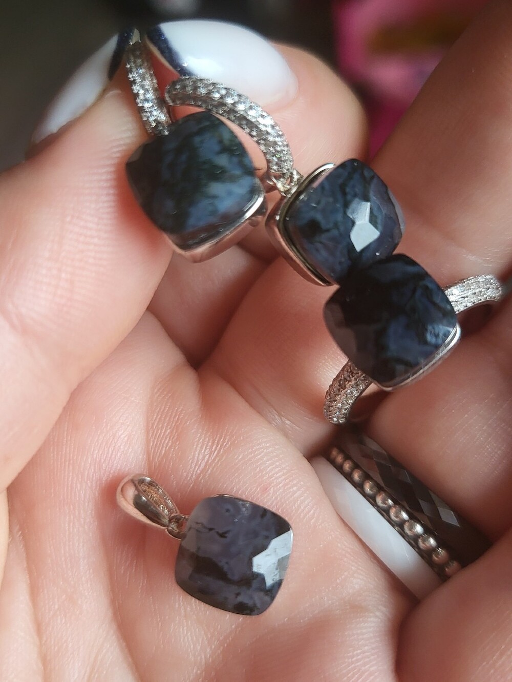 Elegant Silver 925 and Black Jewelry Set - Picture 4 of 5